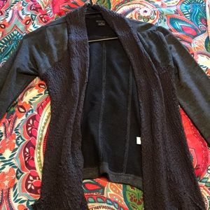 Super soft and cute gray cardigan with pockets